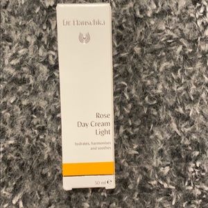 Dr. Hauschka Rose Day Cream Light